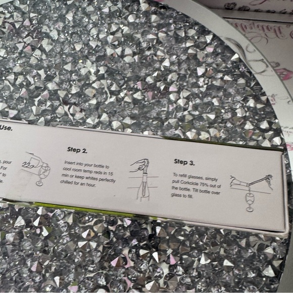 Corkcicle wine cooler chiller stick ice 🧊 cold 🥶 clear and tan cork top BNWT - Picture 7 of 10